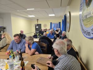 Eier, Schinken und ein Hase auf der Zielscheibe